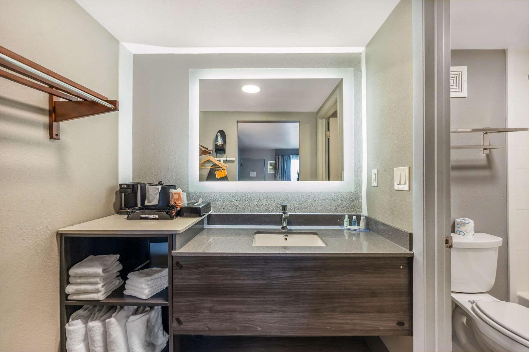 Clarion Inn Murfreesboro Luaran gambar